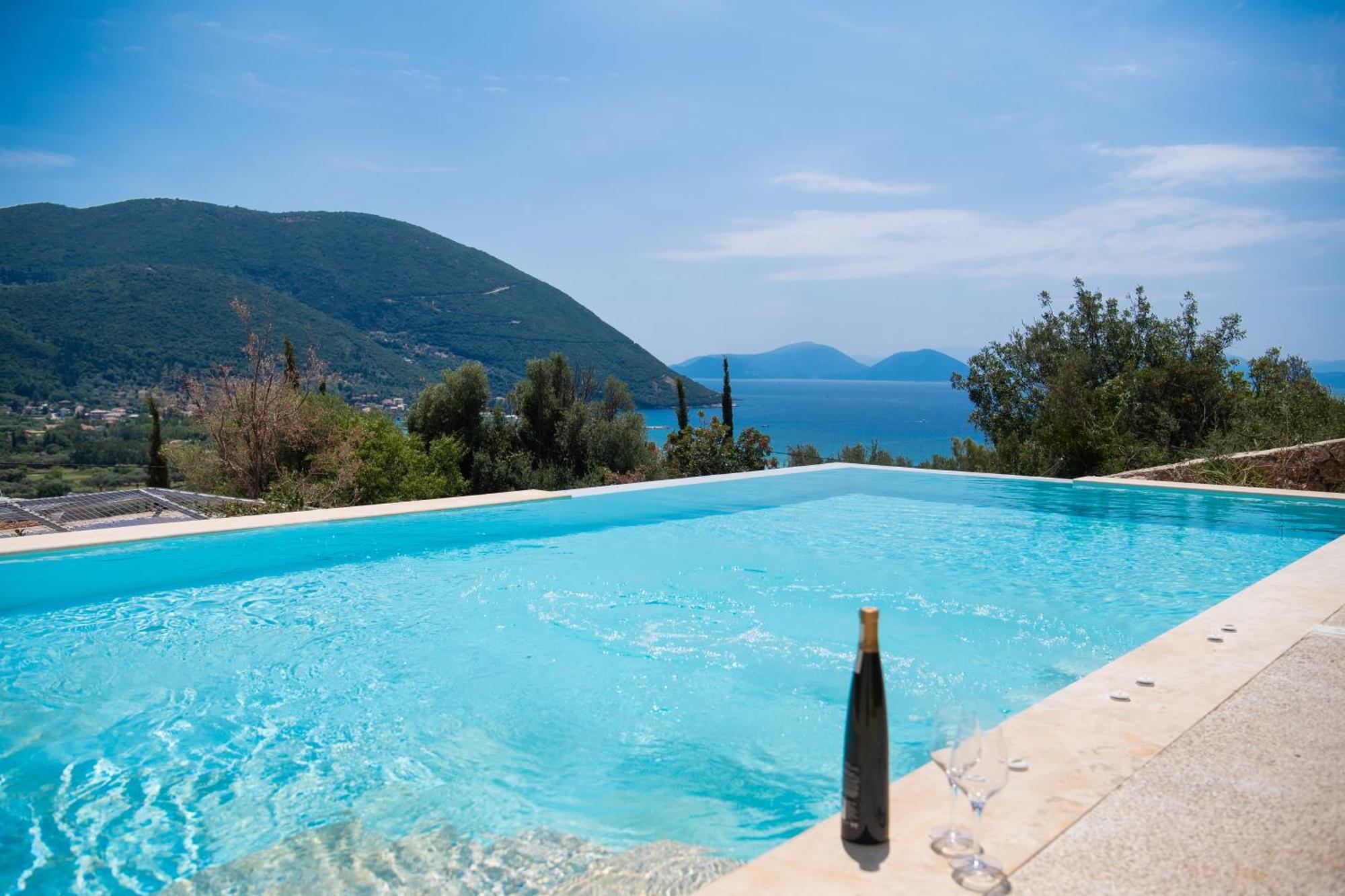 Calionas Suites Vasiliki  Exterior photo